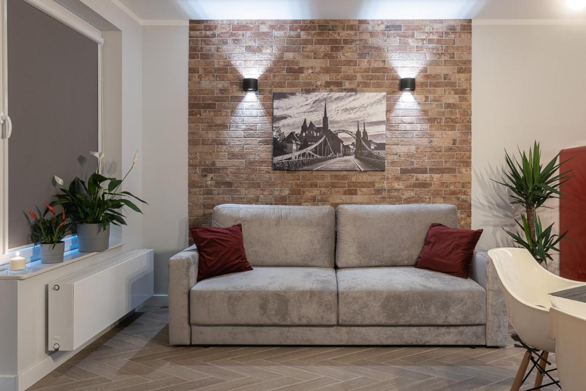 B&W Luxurious Apartment In The Center Of 弗罗茨瓦夫 外观 照片