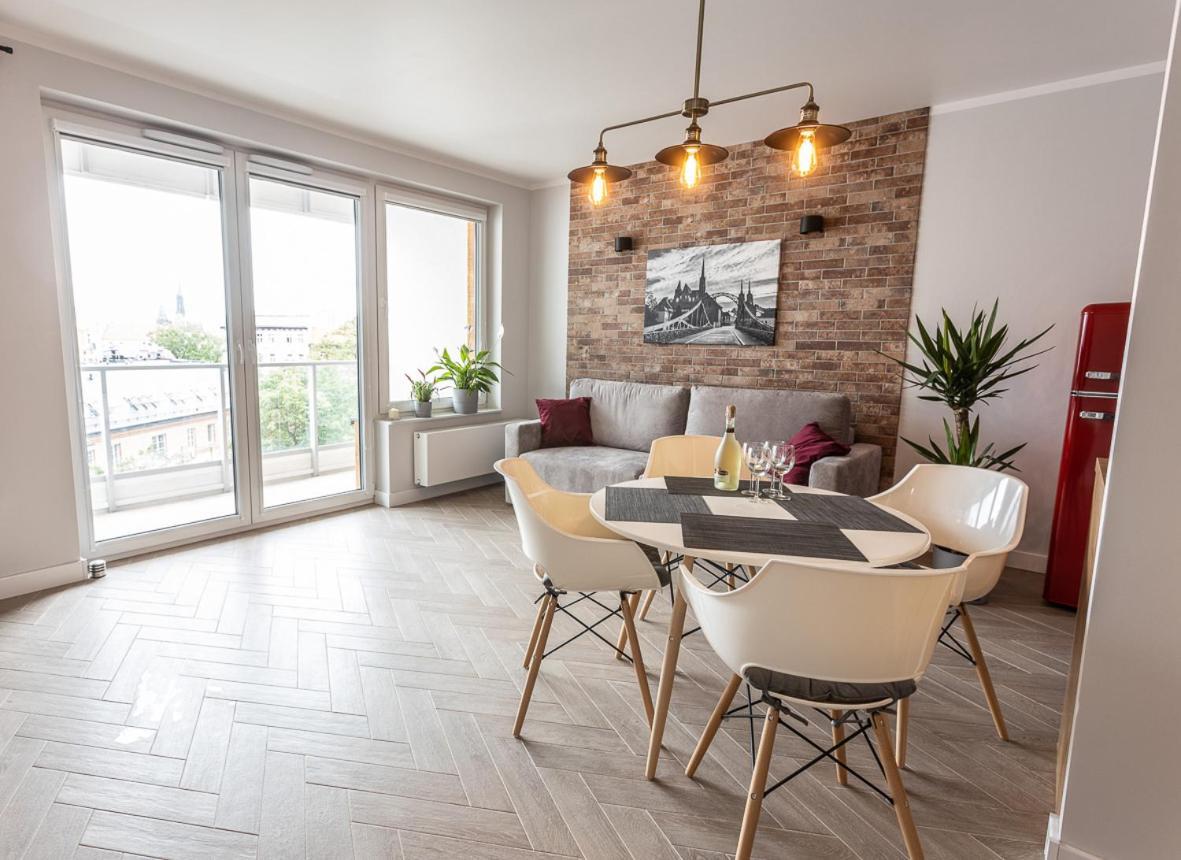 B&W Luxurious Apartment In The Center Of 弗罗茨瓦夫 外观 照片